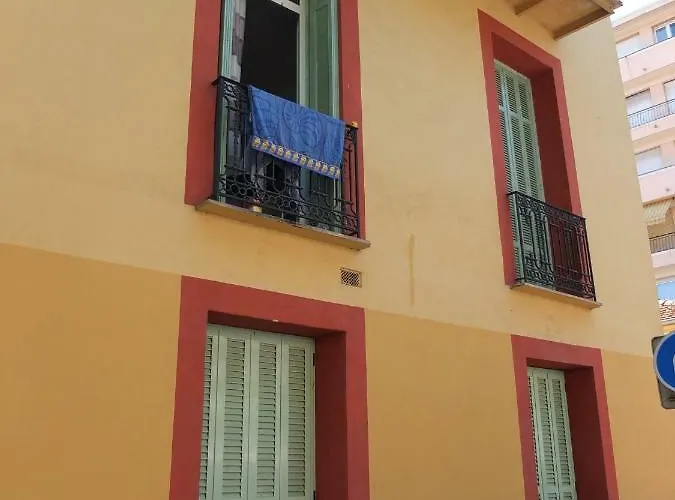 Le Cernuschi 2c