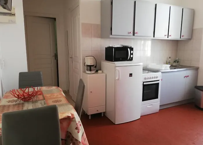 Le Cernuschi 2c Μεντόν